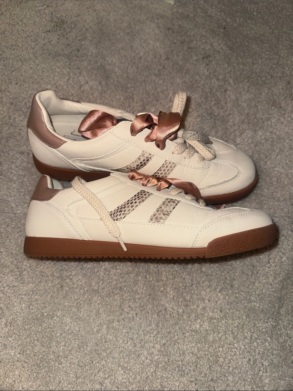 Women's Steve Madden White Casual Sneakers with Rose Gold Accents